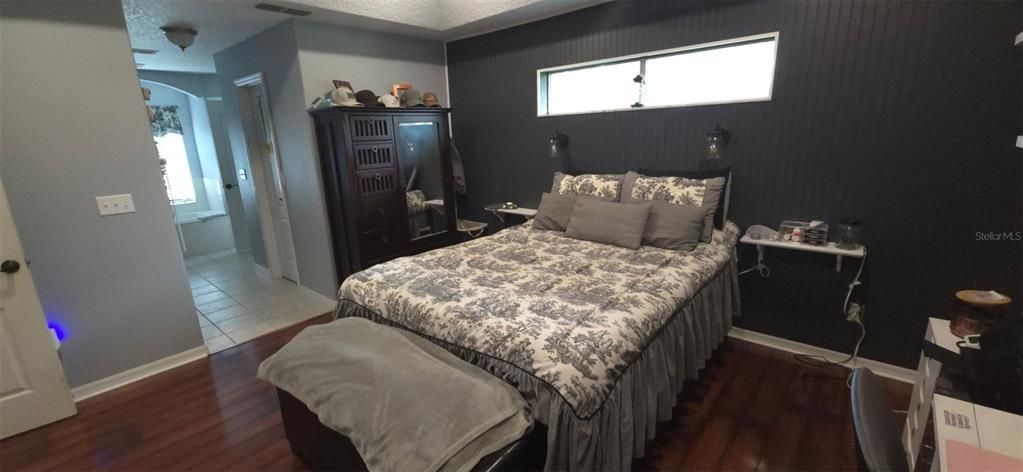 待售: $325,000 (3 贝兹, 2 浴室, 1656 平方英尺)