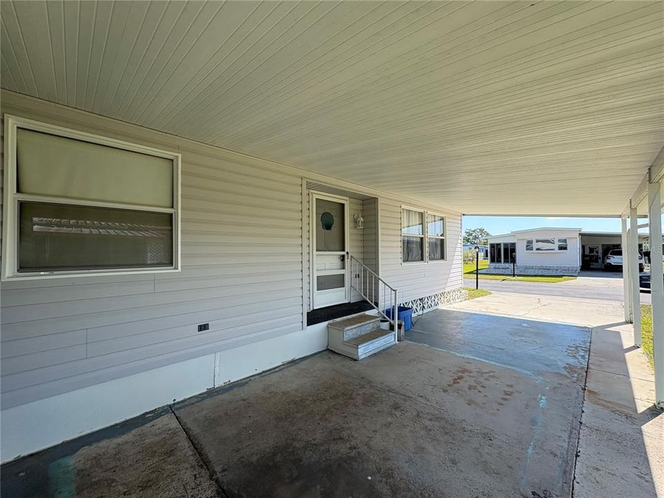 For Rent: $1,350 (3 beds, 2 baths, 1344 Square Feet)