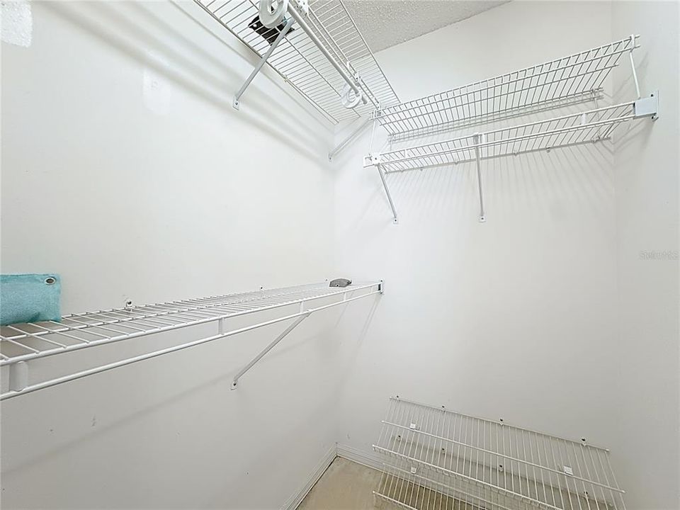 For Sale: $485,000 (4 beds, 2 baths, 2066 Square Feet)