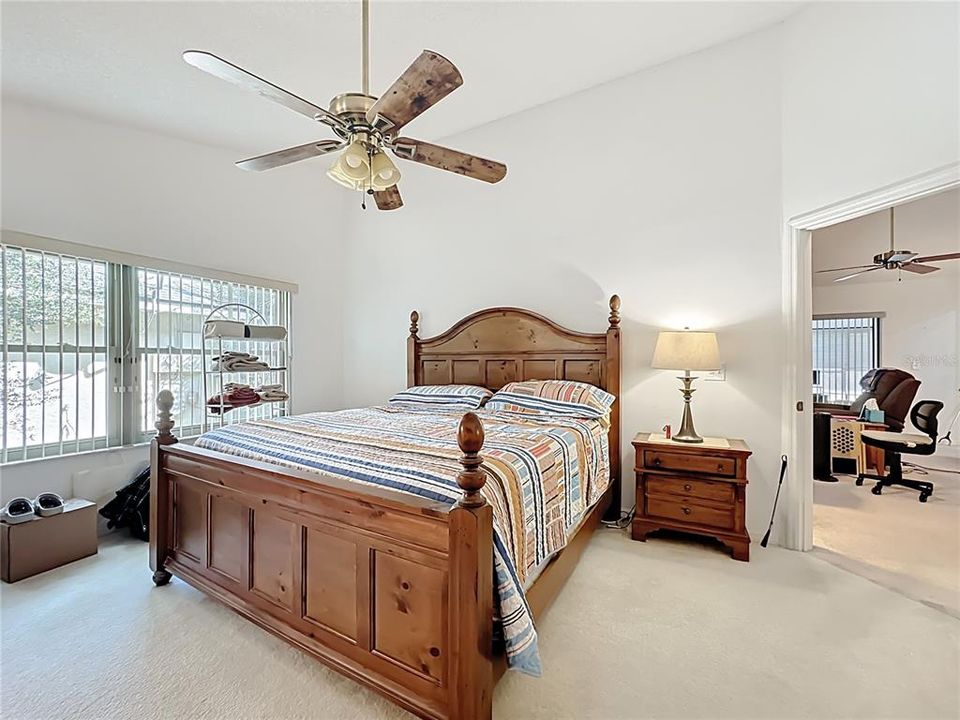 For Sale: $485,000 (4 beds, 2 baths, 2066 Square Feet)