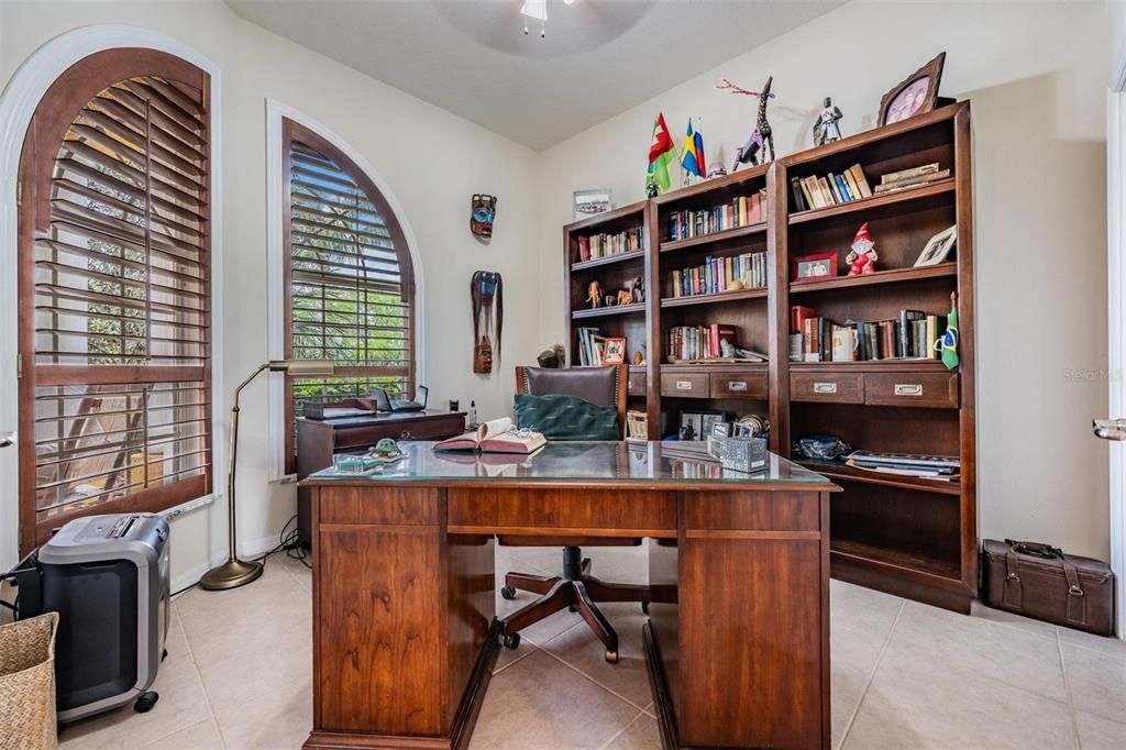 En Venta: $625,000 (4 camas, 2 baños, 2108 Pies cuadrados)