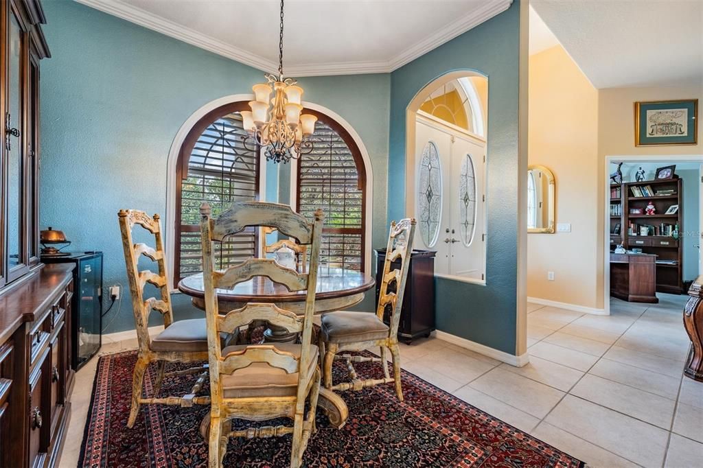 En Venta: $625,000 (4 camas, 2 baños, 2108 Pies cuadrados)