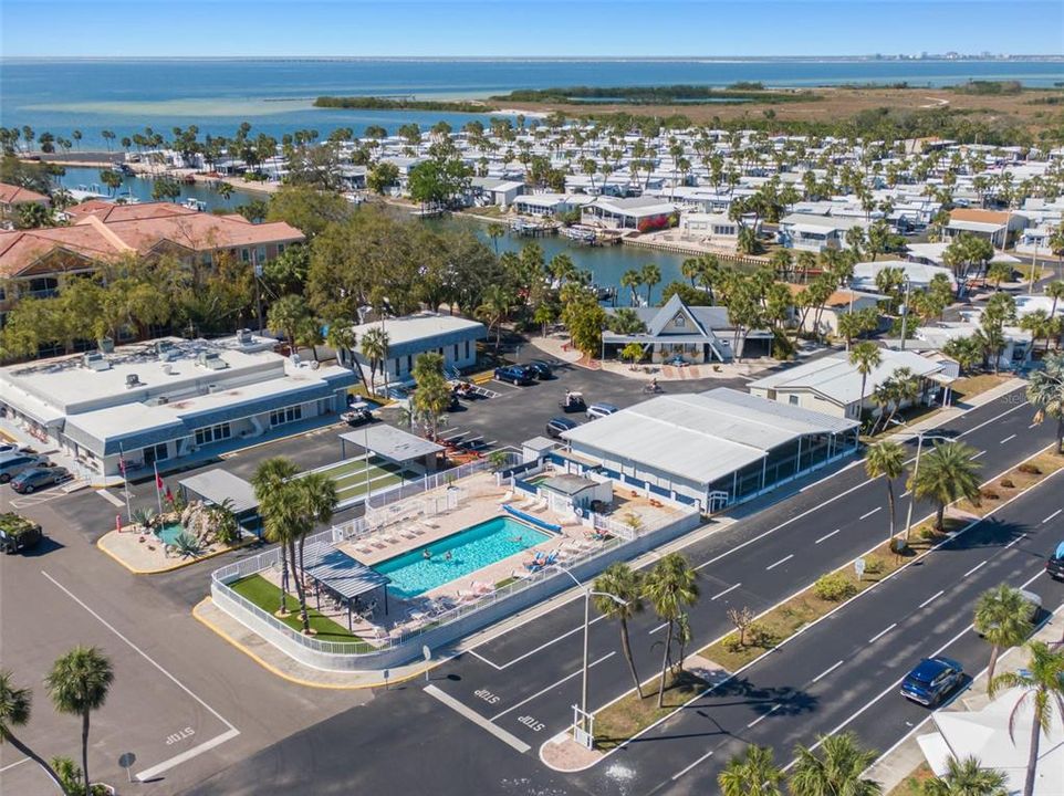 待售: $125,000 (1 贝兹, 1 浴室, 580 平方英尺)