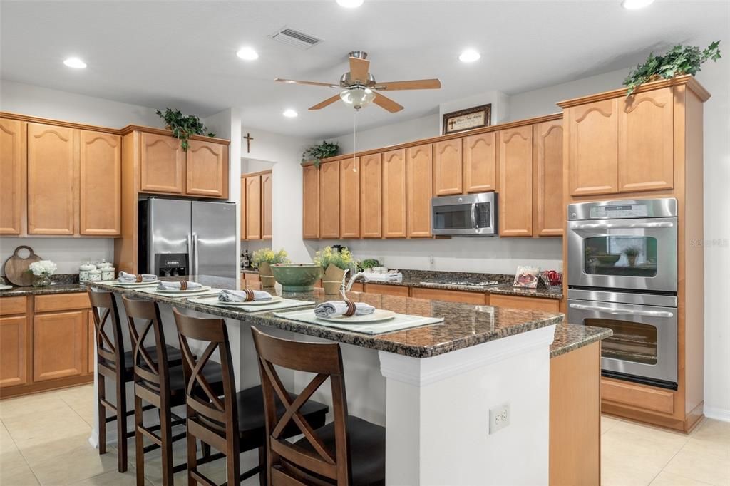 For Sale: $799,000 (5 beds, 4 baths, 4965 Square Feet)