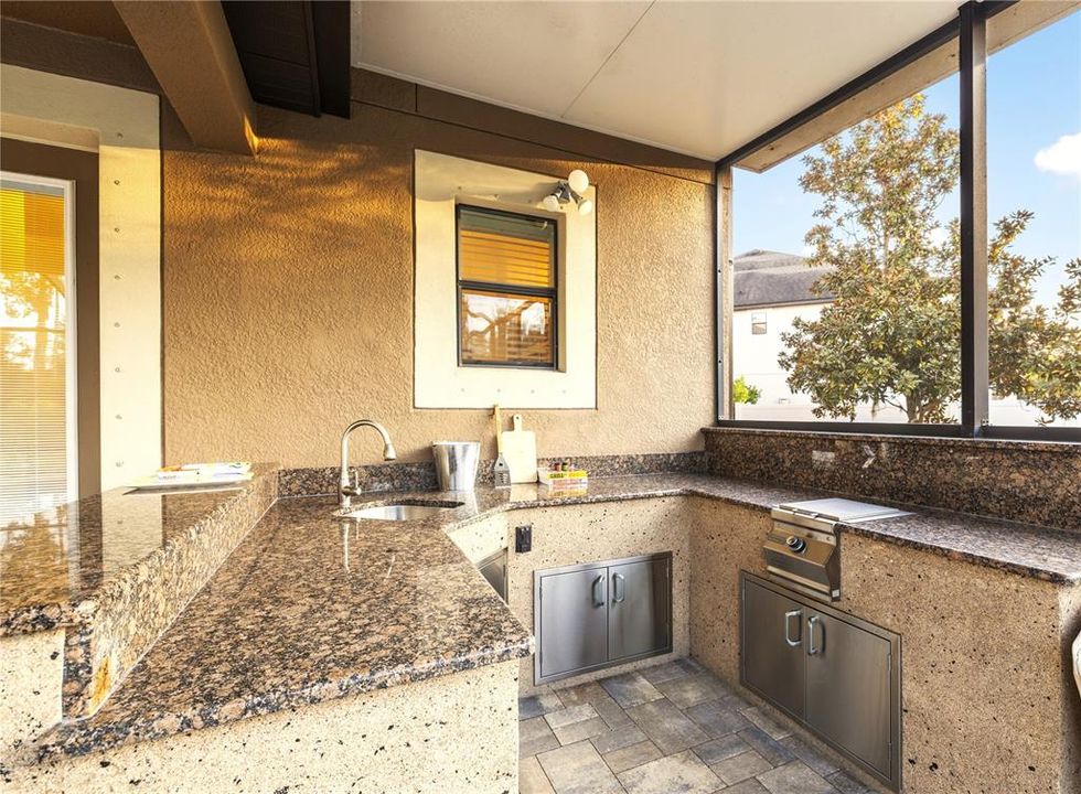 For Sale: $799,000 (5 beds, 4 baths, 4965 Square Feet)