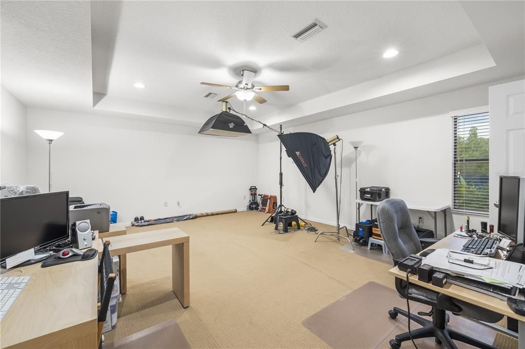 For Sale: $799,000 (5 beds, 4 baths, 4965 Square Feet)