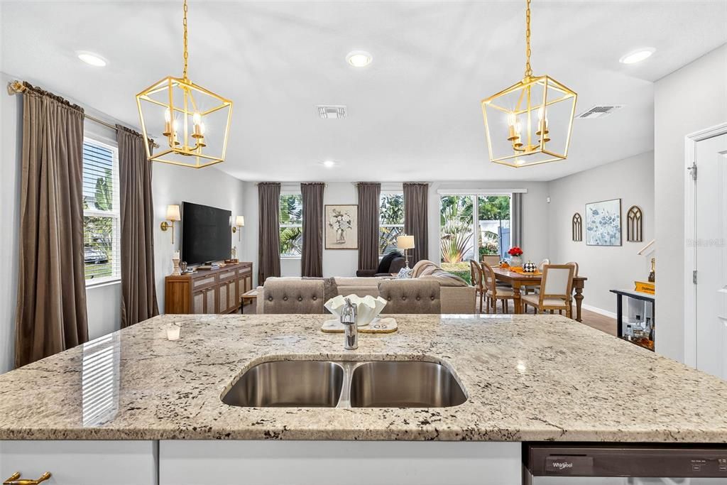 Active With Contract: $335,000 (3 beds, 2 baths, 1808 Square Feet)