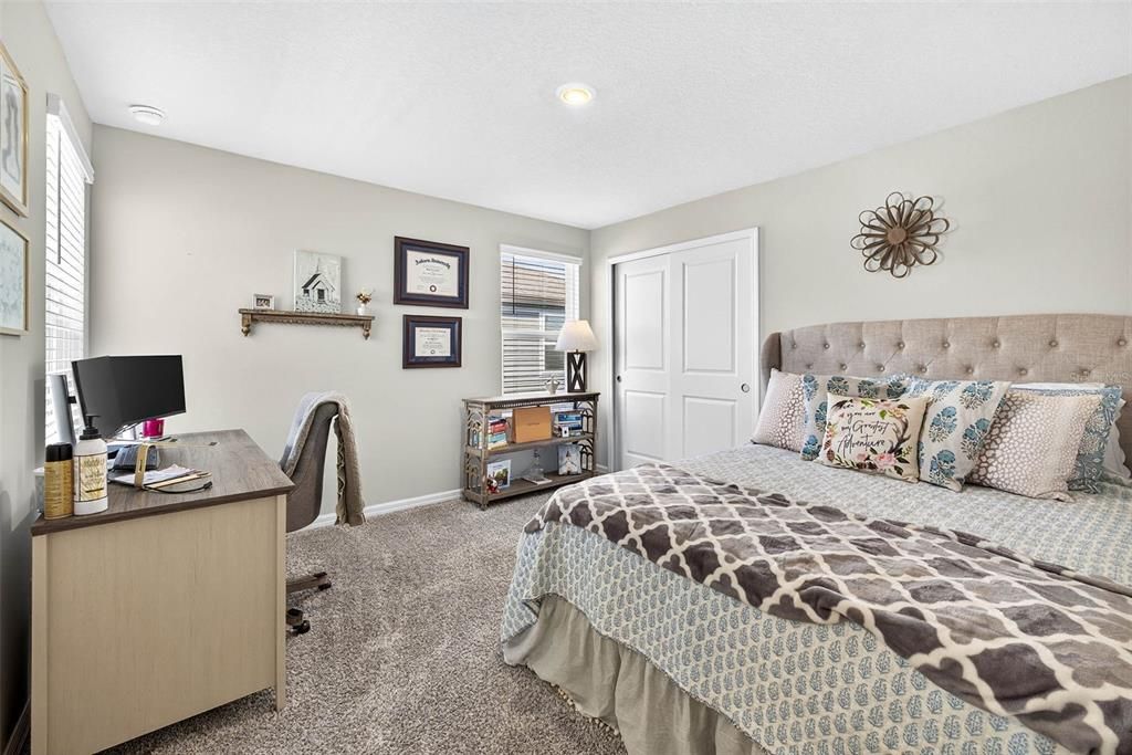 Active With Contract: $335,000 (3 beds, 2 baths, 1808 Square Feet)