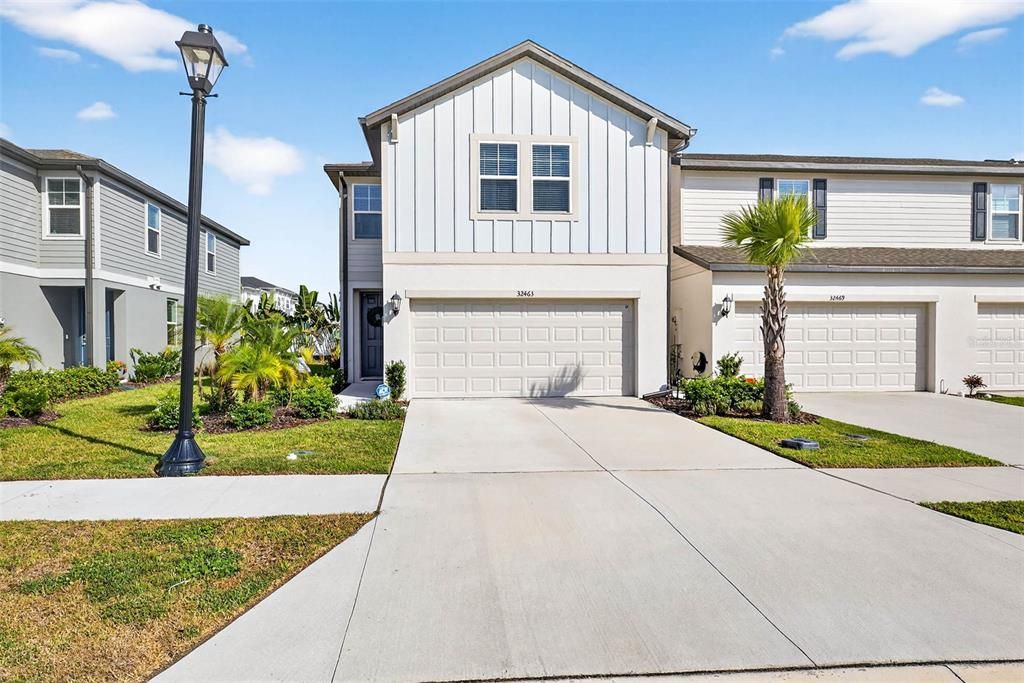 Active With Contract: $335,000 (3 beds, 2 baths, 1808 Square Feet)