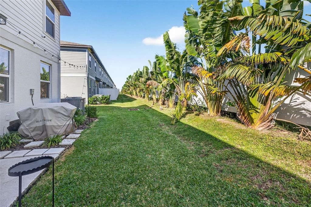 Active With Contract: $335,000 (3 beds, 2 baths, 1808 Square Feet)