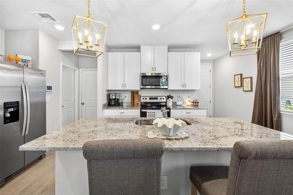 Active With Contract: $335,000 (3 beds, 2 baths, 1808 Square Feet)