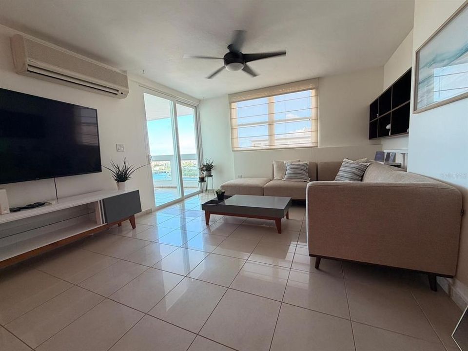 В аренду: $2,900 (2 спален, 2 ванн, 1244 Квадратных фут)