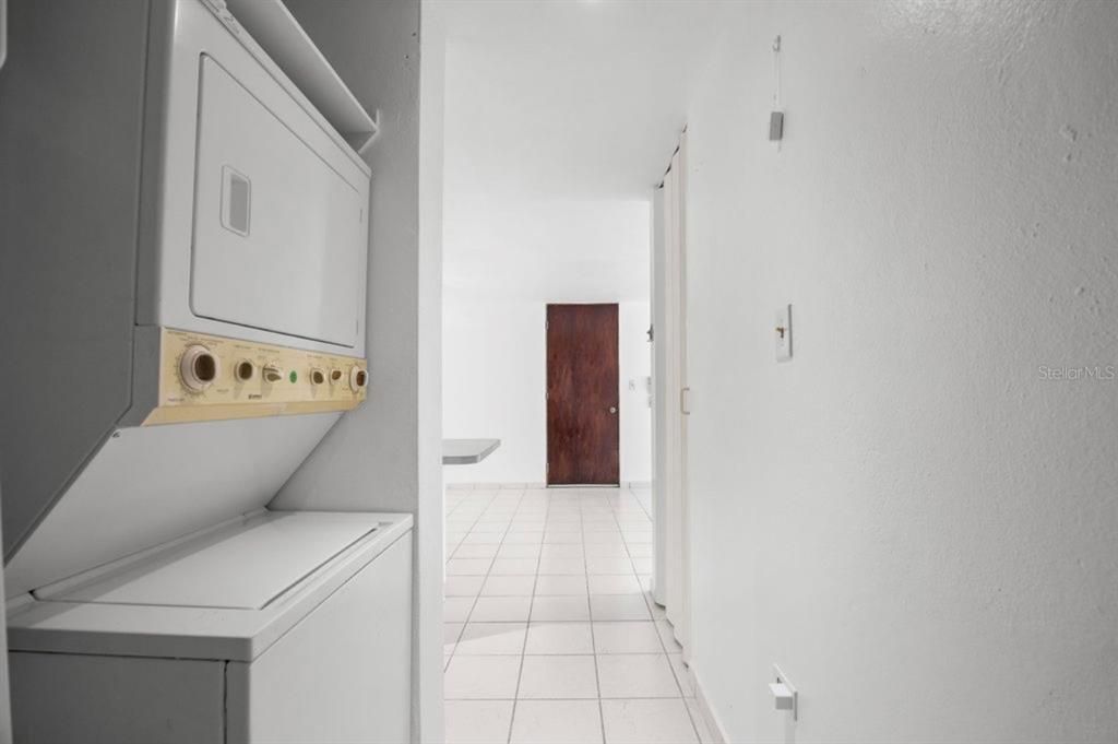 В аренду: $1,350 (3 спален, 1 ванн, 1031 Квадратных фут)