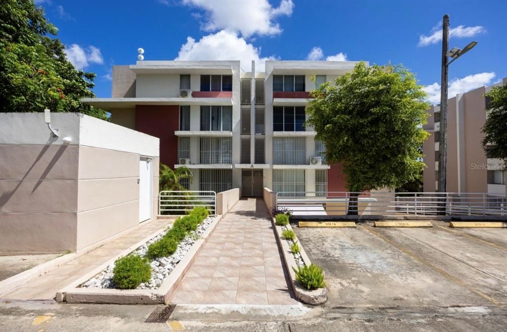 В аренду: $1,350 (3 спален, 1 ванн, 1031 Квадратных фут)