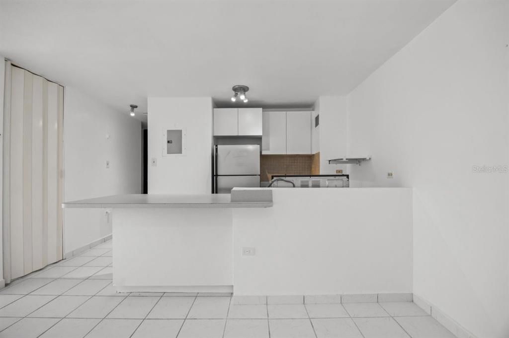 В аренду: $1,350 (3 спален, 1 ванн, 1031 Квадратных фут)