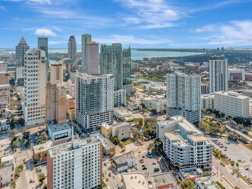 For Sale: $695,000 (2 beds, 2 baths, 1970 Square Feet)