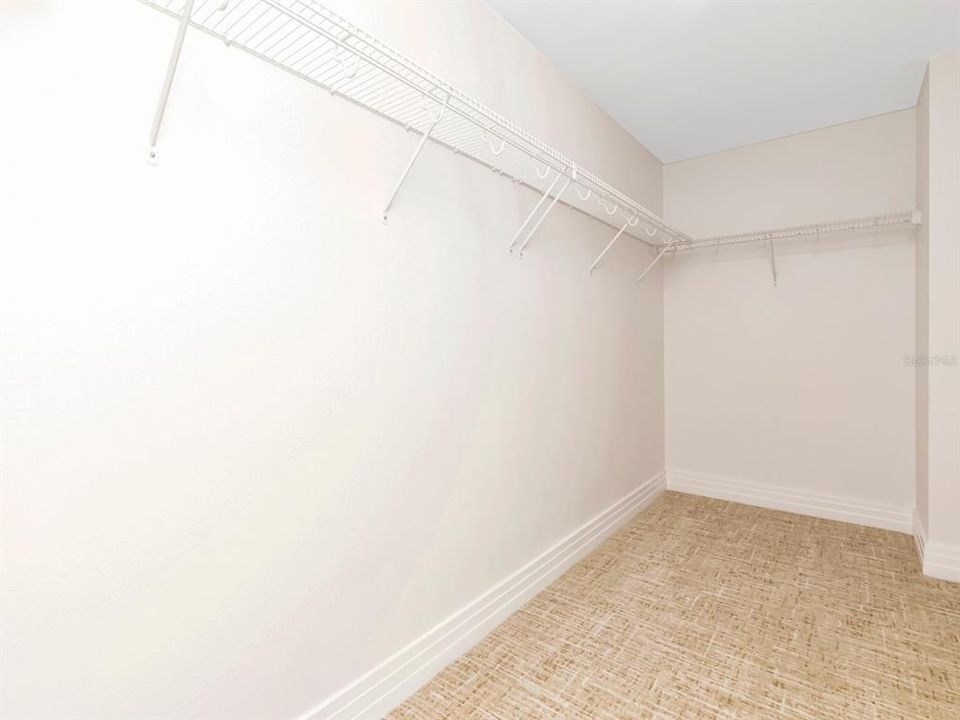 For Sale: $695,000 (2 beds, 2 baths, 1970 Square Feet)