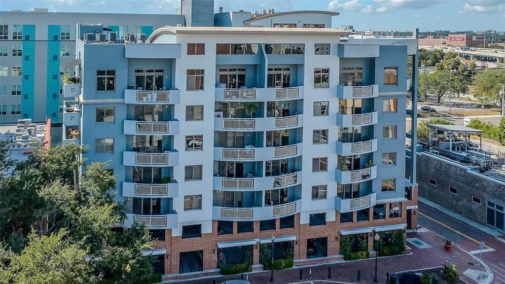 For Sale: $695,000 (2 beds, 2 baths, 1970 Square Feet)