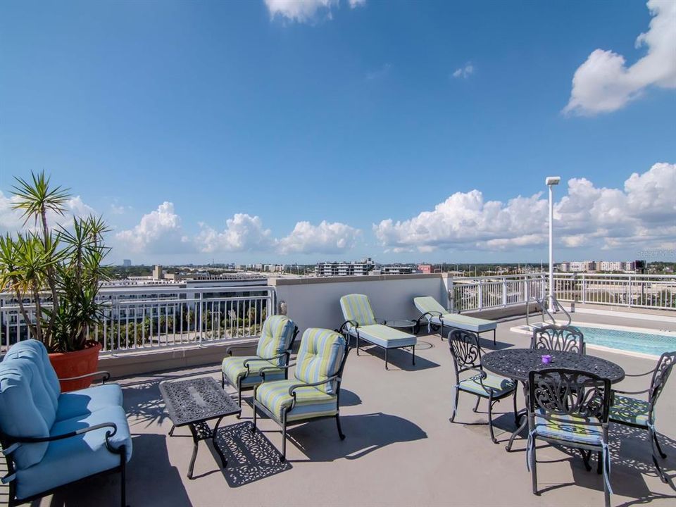 For Sale: $695,000 (2 beds, 2 baths, 1970 Square Feet)