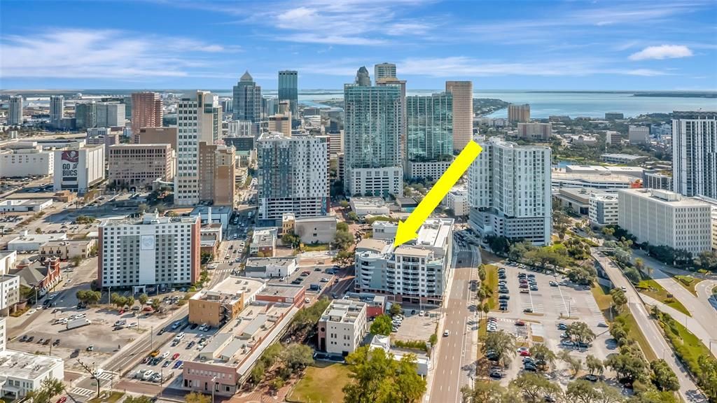 For Sale: $695,000 (2 beds, 2 baths, 1970 Square Feet)