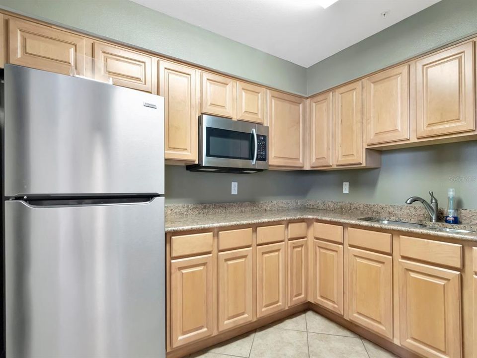 For Sale: $695,000 (2 beds, 2 baths, 1970 Square Feet)