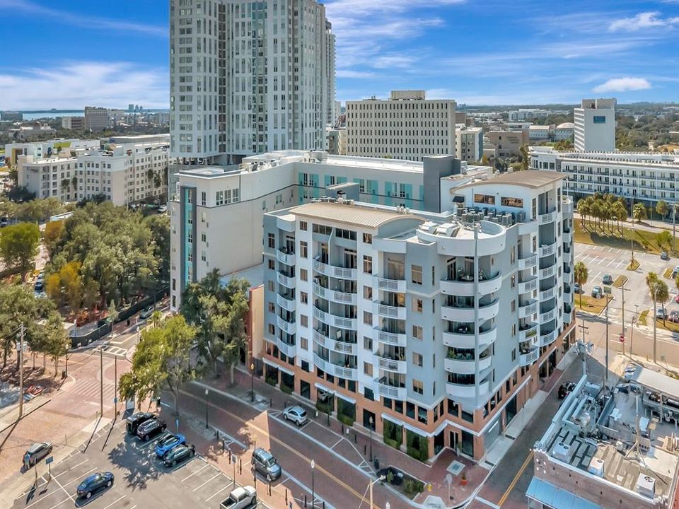 For Sale: $695,000 (2 beds, 2 baths, 1970 Square Feet)