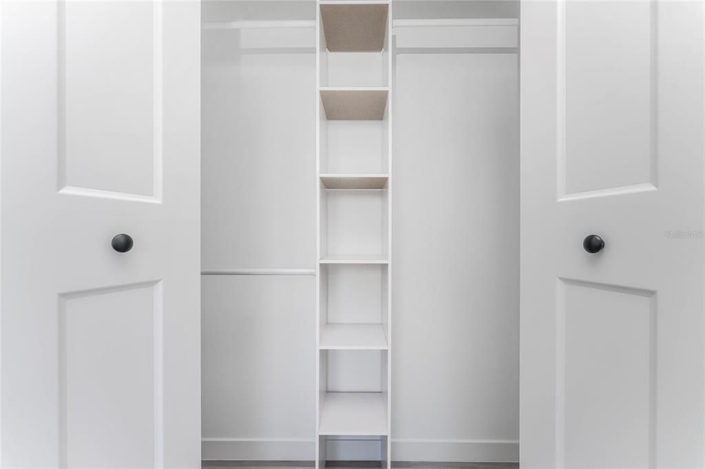 For Sale: $349,999 (3 beds, 2 baths, 1950 Square Feet)