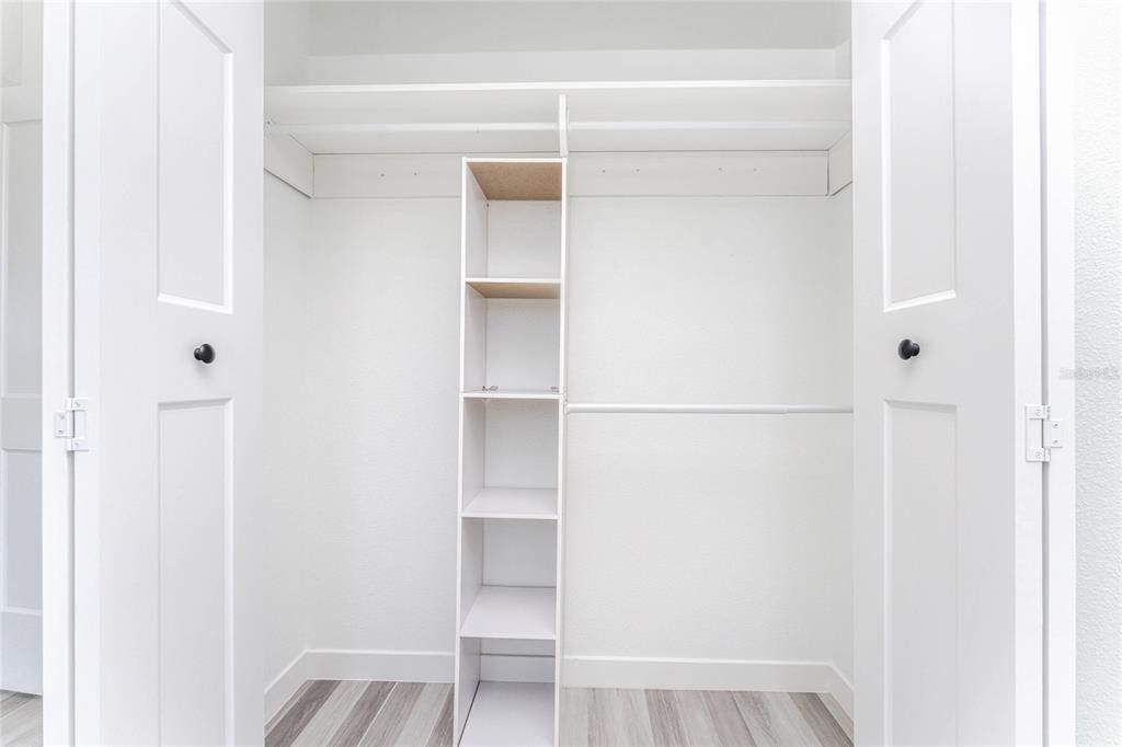 For Sale: $349,999 (3 beds, 2 baths, 1950 Square Feet)