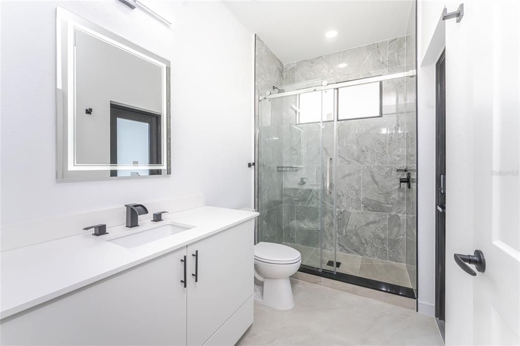 For Sale: $349,999 (3 beds, 2 baths, 1950 Square Feet)