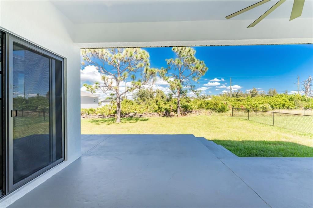 For Sale: $349,999 (3 beds, 2 baths, 1950 Square Feet)