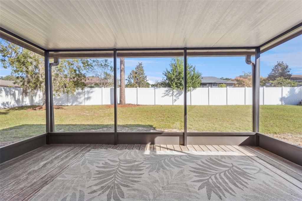 For Sale: $360,000 (4 beds, 2 baths, 1539 Square Feet)