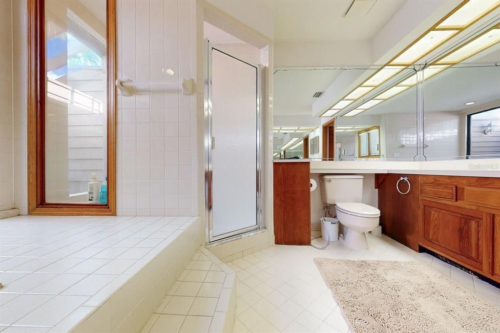 待售: $360,000 (2 贝兹, 2 浴室, 1785 平方英尺)