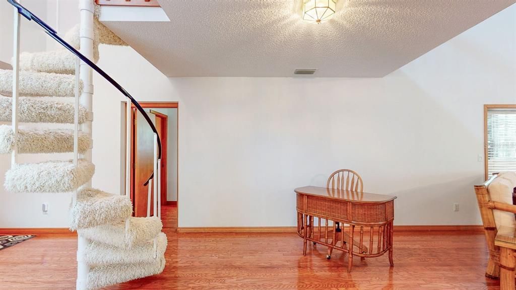 待售: $360,000 (2 贝兹, 2 浴室, 1785 平方英尺)