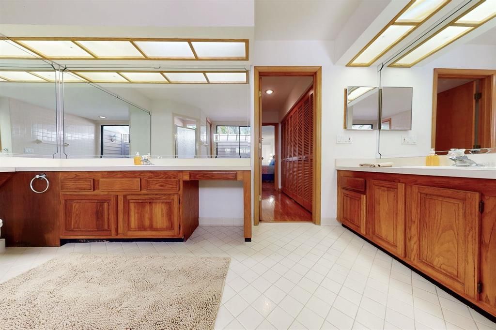 待售: $360,000 (2 贝兹, 2 浴室, 1785 平方英尺)