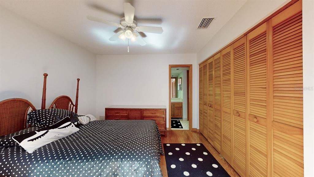 待售: $360,000 (2 贝兹, 2 浴室, 1785 平方英尺)