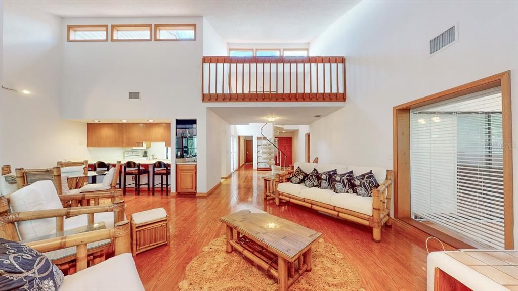 待售: $360,000 (2 贝兹, 2 浴室, 1785 平方英尺)