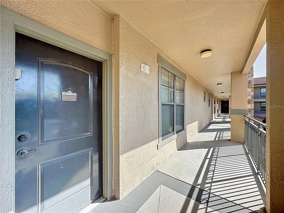 For Sale: $179,000 (3 beds, 3 baths, 1217 Square Feet)