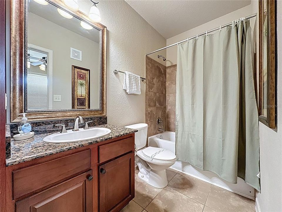 For Sale: $179,000 (3 beds, 3 baths, 1217 Square Feet)