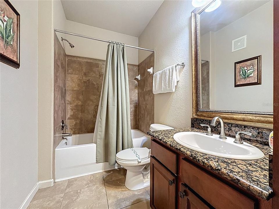 For Sale: $179,000 (3 beds, 3 baths, 1217 Square Feet)