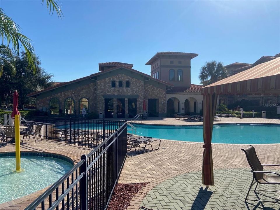 For Sale: $179,000 (3 beds, 3 baths, 1217 Square Feet)