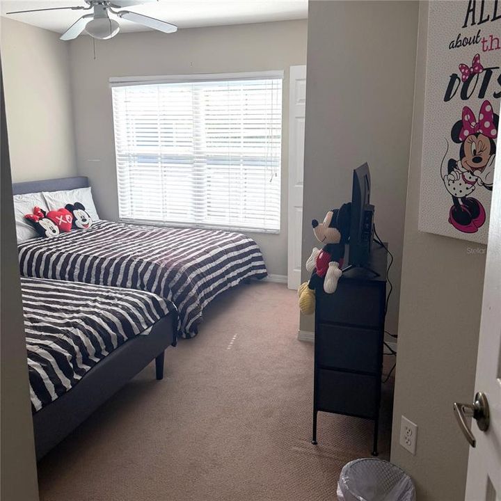 Activo con contrato: $203,000 (3 camas, 2 baños, 1296 Pies cuadrados)