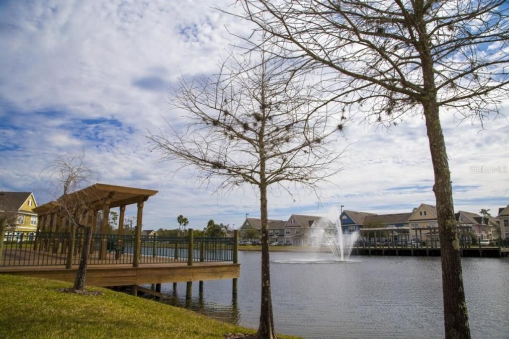 Activo con contrato: $203,000 (3 camas, 2 baños, 1296 Pies cuadrados)