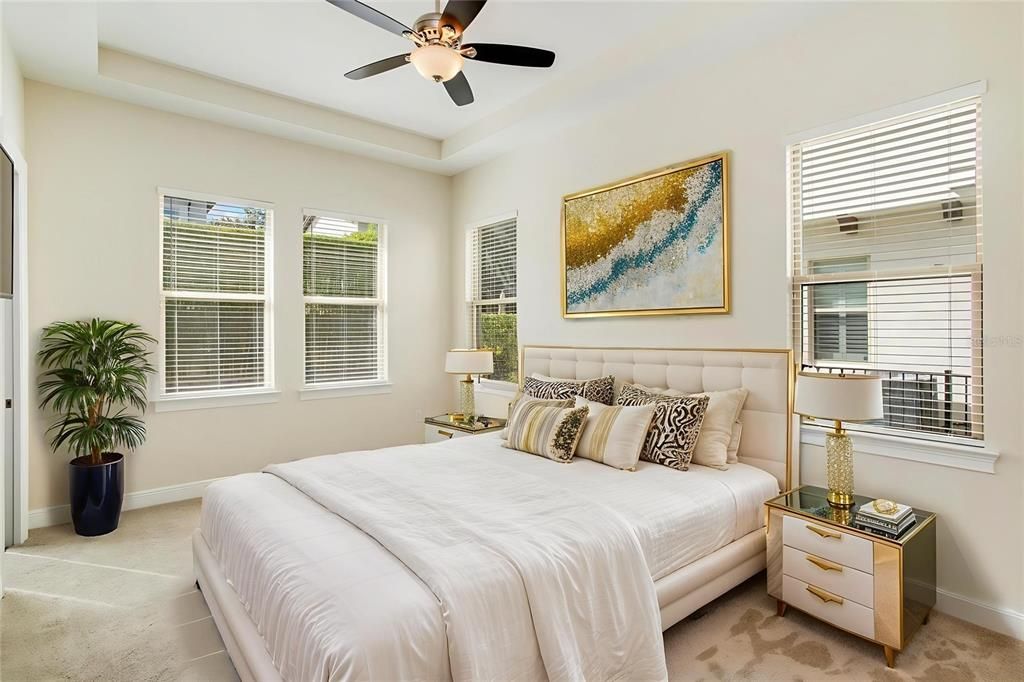 На продажу: $1,350,000 (4 спален, 4 ванн, 3627 Квадратных фут)