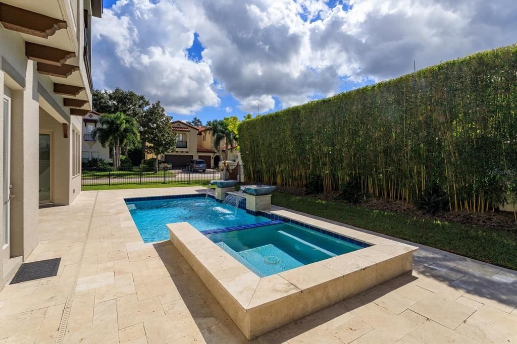 На продажу: $1,350,000 (4 спален, 4 ванн, 3627 Квадратных фут)