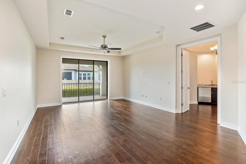 На продажу: $1,350,000 (4 спален, 4 ванн, 3627 Квадратных фут)