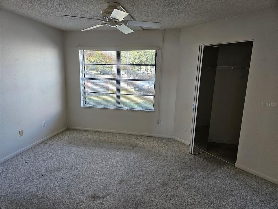 For Sale: $130,000 (2 beds, 2 baths, 820 Square Feet)