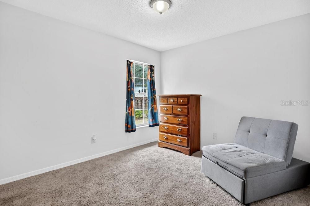 Active With Contract: $350,000 (3 beds, 2 baths, 1499 Square Feet)