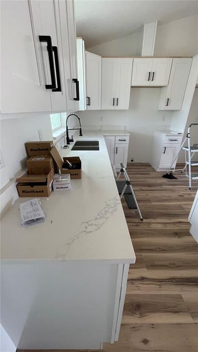 合同活跃: $285,000 (3 贝兹, 2 浴室, 1542 平方英尺)