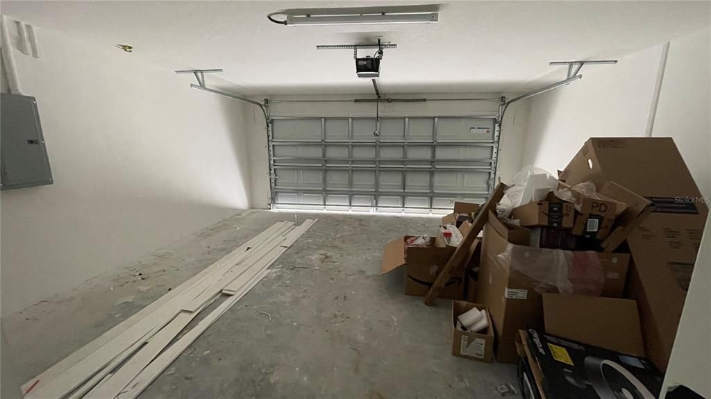 合同活跃: $285,000 (3 贝兹, 2 浴室, 1542 平方英尺)