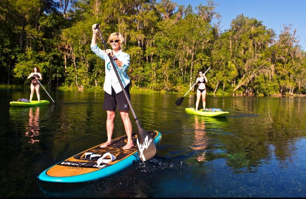 合同活跃: $285,000 (3 贝兹, 2 浴室, 1542 平方英尺)